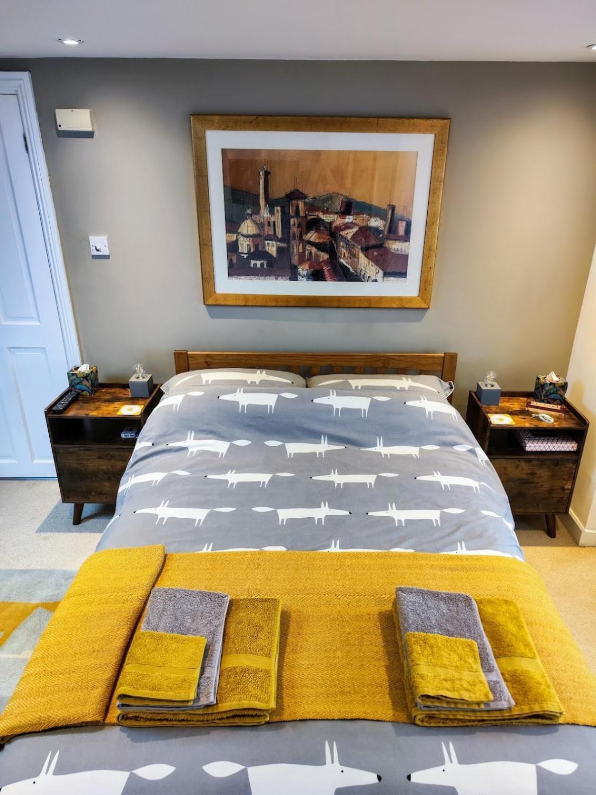 Large Light Loft Room - En Suite Hove Buitenkant foto